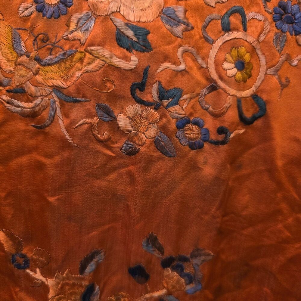 Red Asian Satin Kimono Vintage Mid Length Embroidered Pattern Button Down Flaw m - Picture 7 of 13